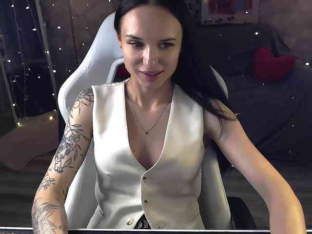 NicoleMerz