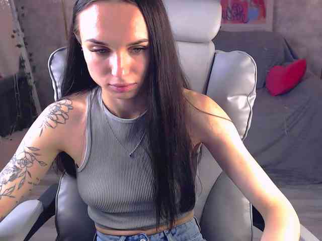 NicoleMerz NicoleMerz