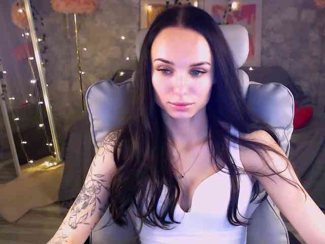 NicoleMerz