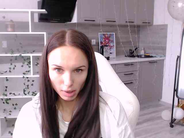 NicoleMerz webcam