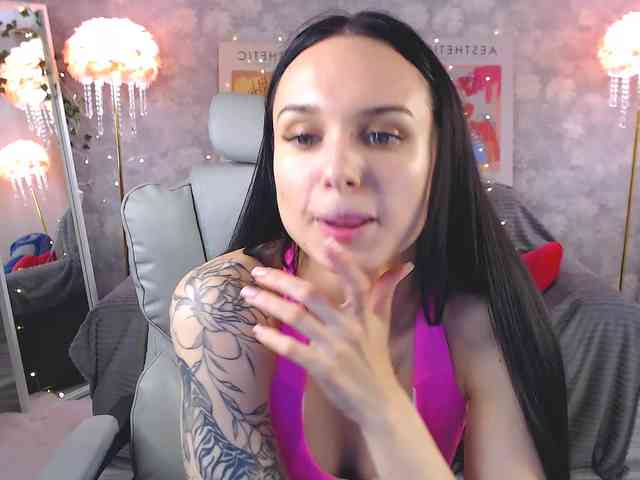 NicoleMerz