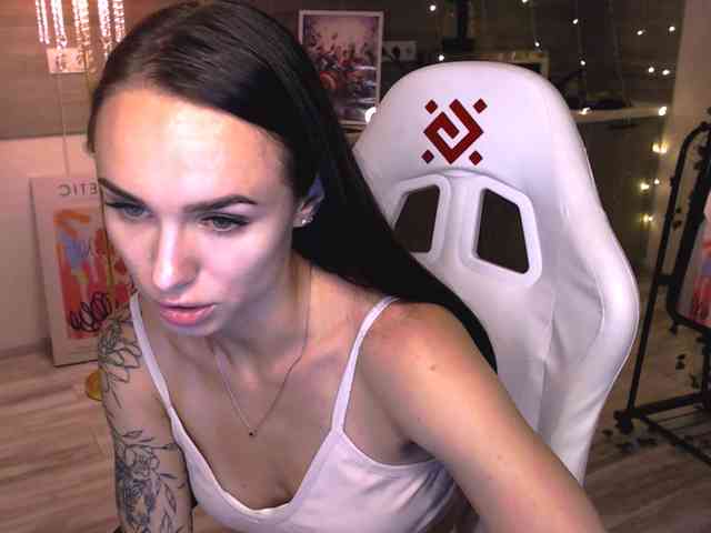 NicoleMerz