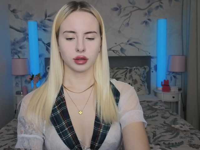 Bella-crazyy