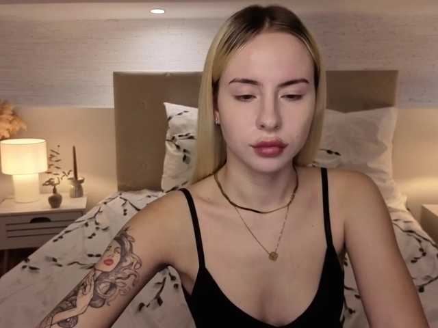 Bella-crazyy live cam