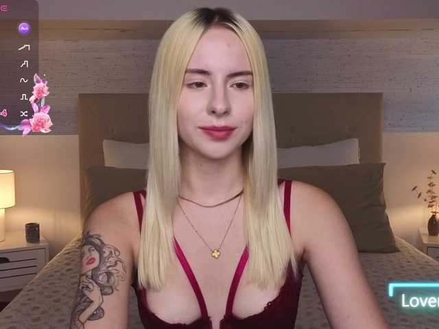 Bella-crazyy live cam on BongaCams