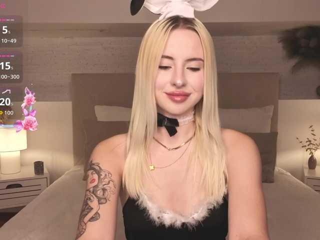 Bella-crazyy live cam on BongaCams