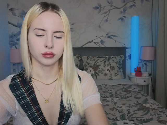 Bella-crazyy