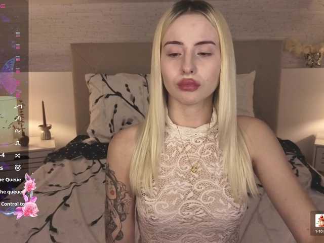 Bella-crazyy live cam on BongaCams
