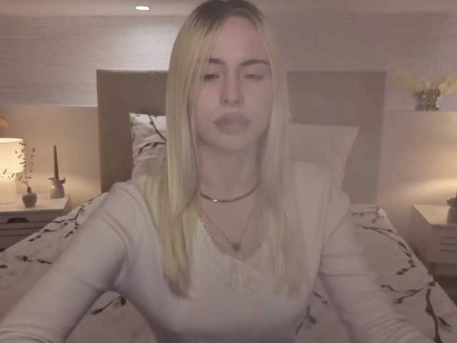 Bella-crazyy