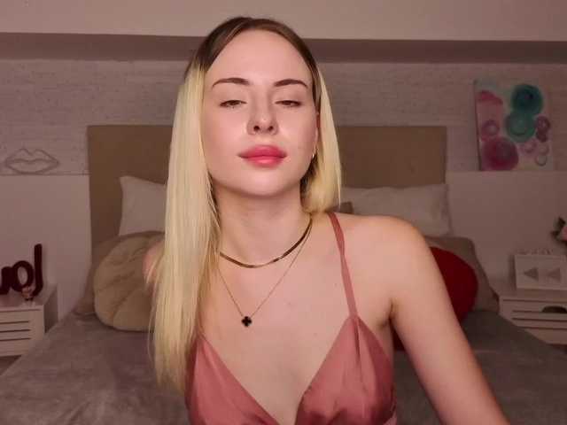 Bella-crazyy live cam