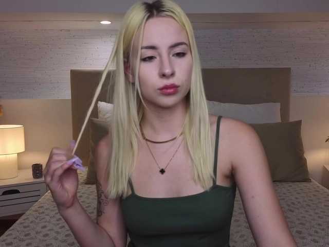 Bella-crazyy