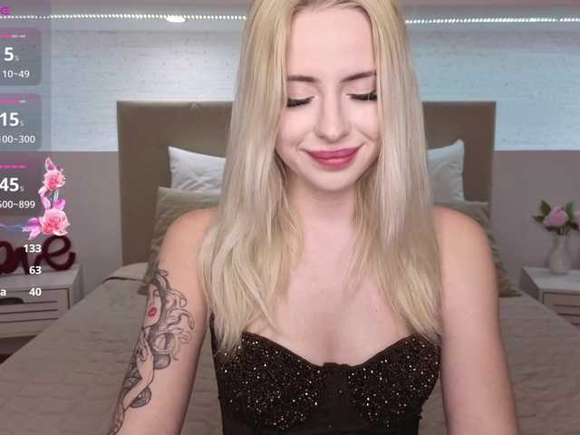 Bella-crazyy live cam on BongaCams