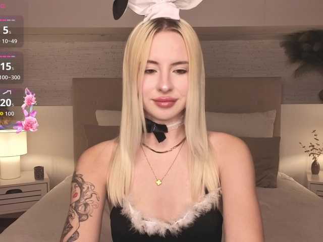 Bella-crazyy live cam on BongaCams
