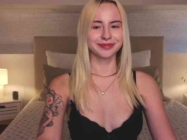 Bella-crazyy webcam