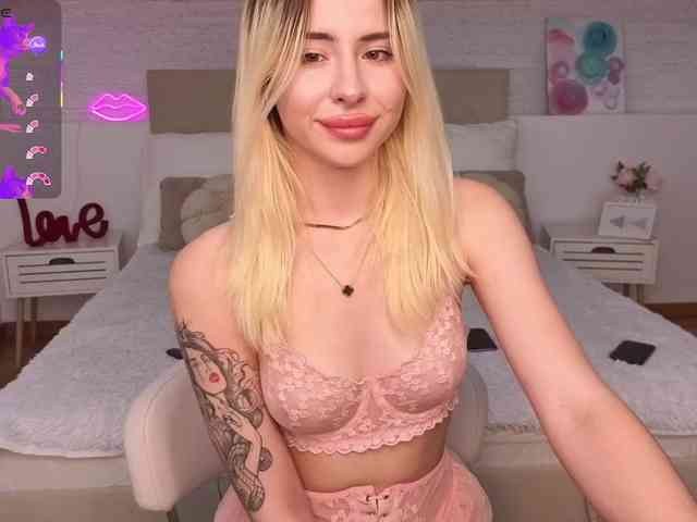 Bella-crazyy webcam