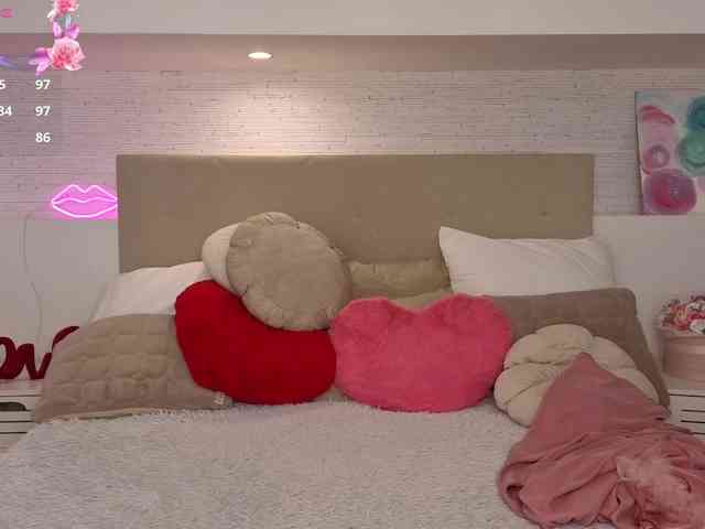 Bella-crazyy webcam