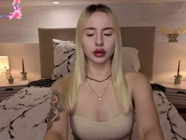 Bella-crazyy webcam