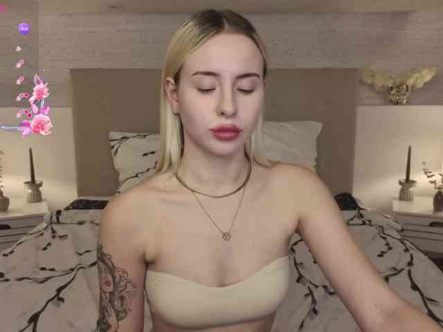 Bella-crazyy webcam