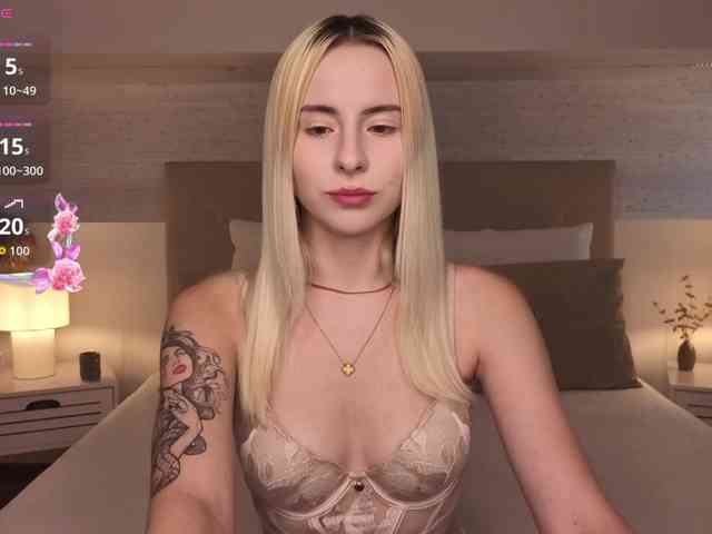 Bella-crazyy webcam