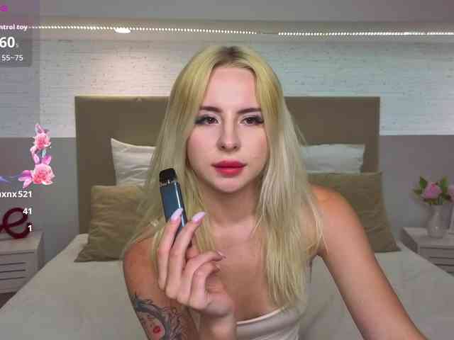 Bella-crazyy webcam