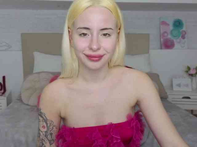 Bella-crazyy webcam