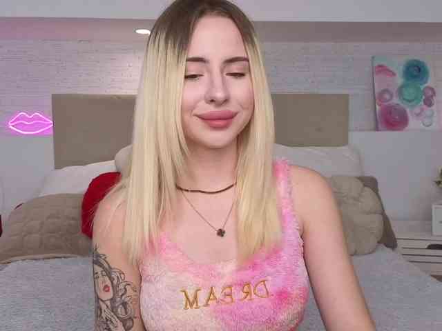 Bella-crazyy webcam