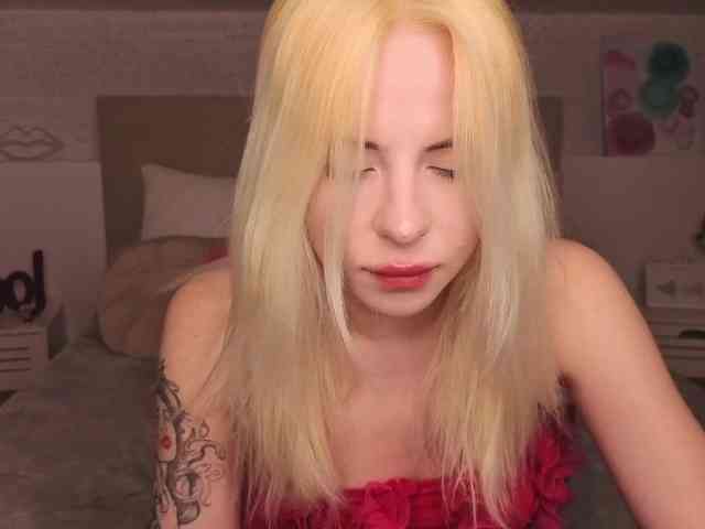 Bella-crazyy webcam