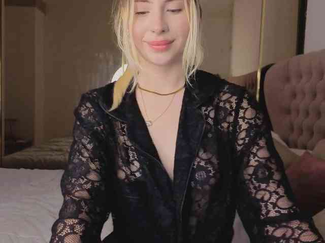 Bella-crazyy webcam