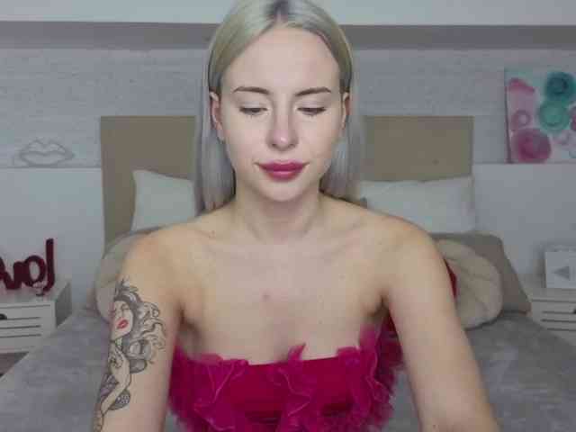Bella-crazyy webcam