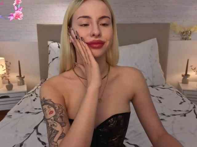 Bella-crazyy webcam