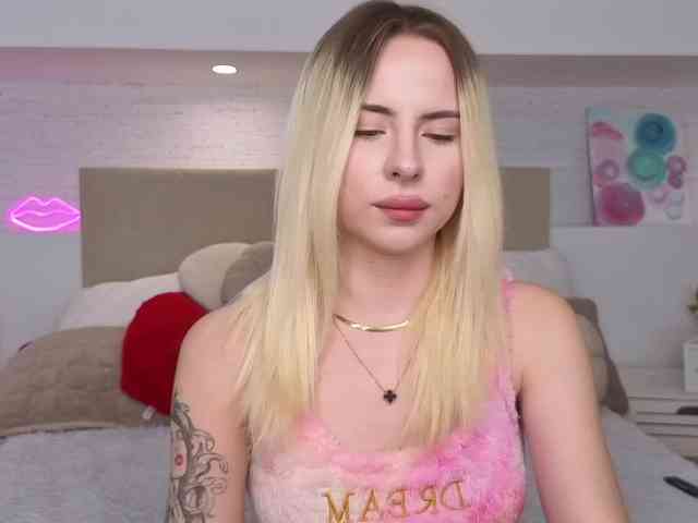 Bella-crazyy webcam