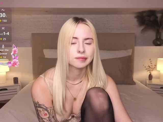 Bella-crazyy webcam