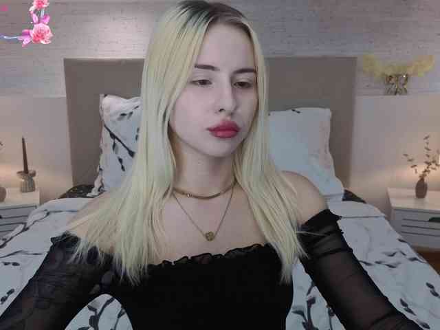 Bella-crazyy webcam