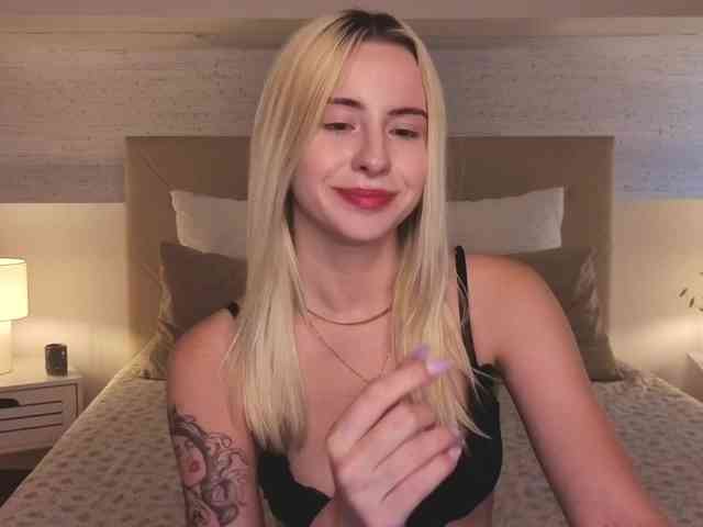 Bella-crazyy webcam
