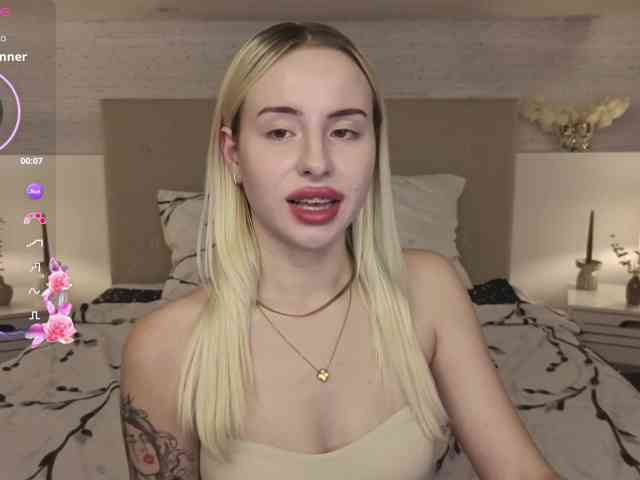 Bella-crazyy webcam
