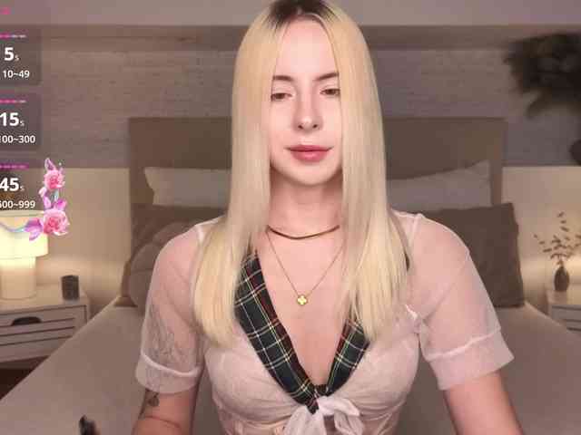 Bella-crazyy webcam