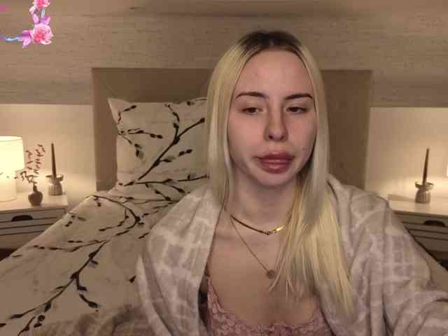 Bella-crazyy webcam