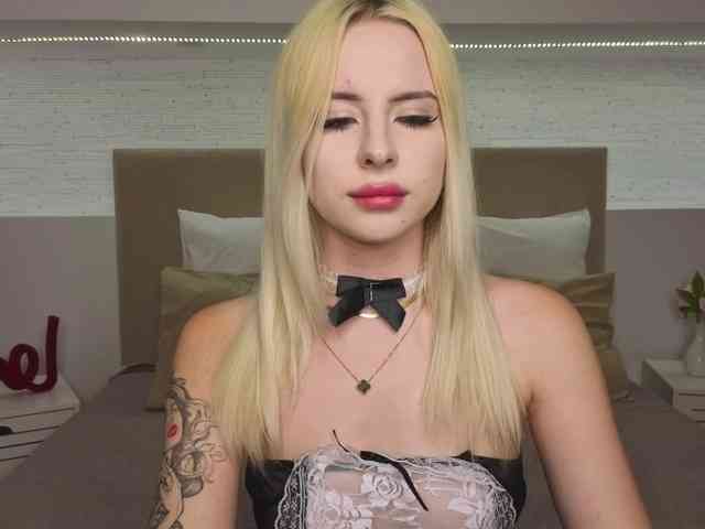 Bella-crazyy Sex Cam Show