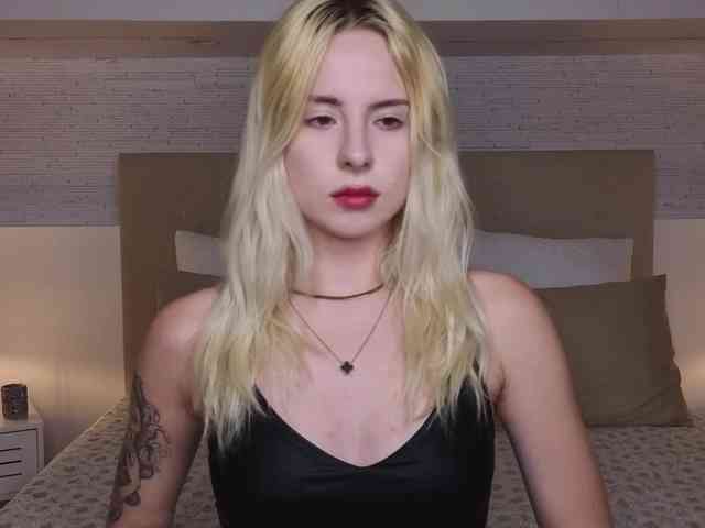 Bella-crazyy