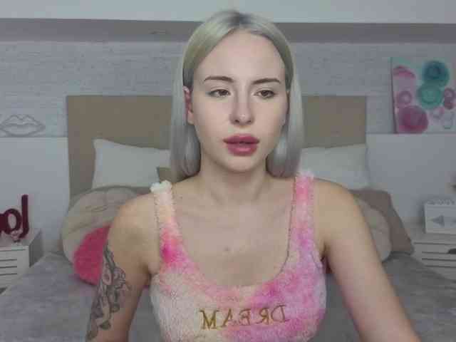 Bella-crazyy webcam
