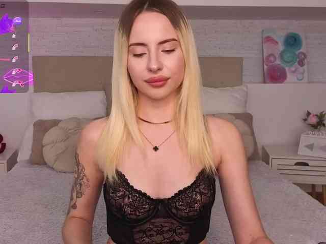 Bella-crazyy webcam