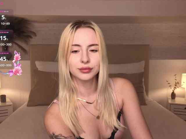Bella-crazyy webcam