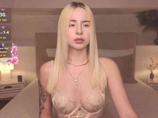 Bella-crazyy webcam