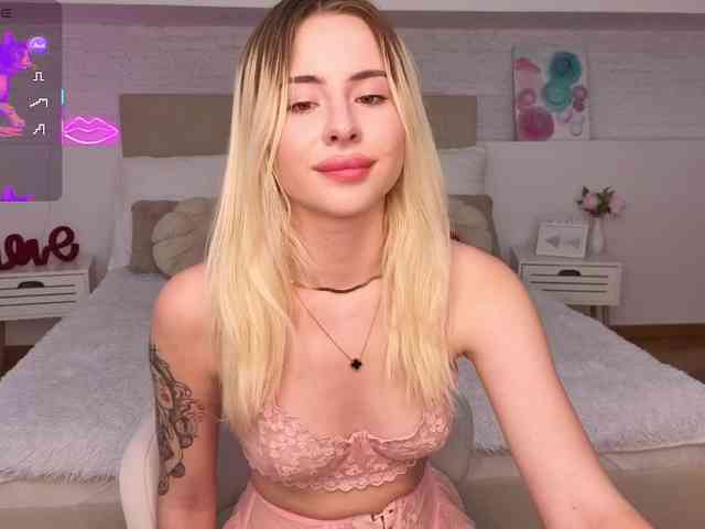 Bella-crazyy webcam