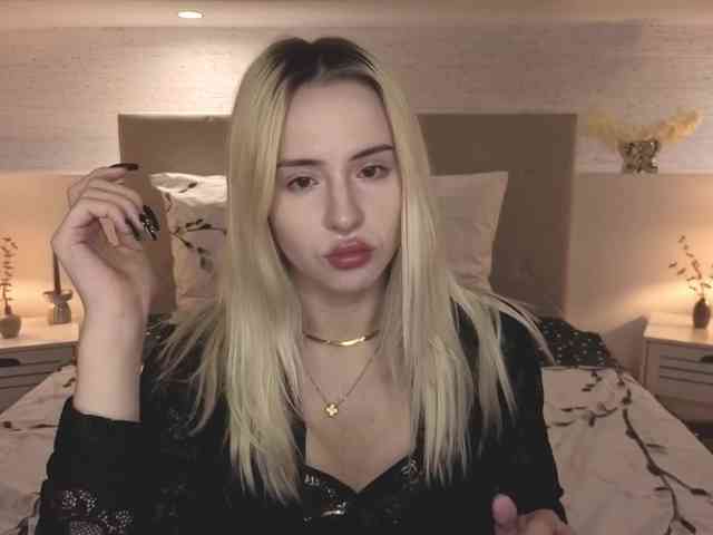 Bella-crazyy webcam