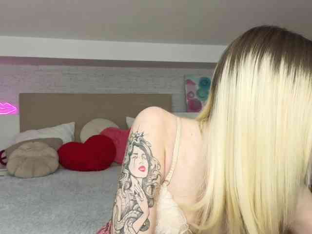 Bella-crazyy webcam