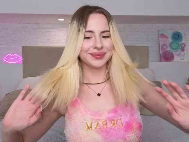 Bella-crazyy webcam