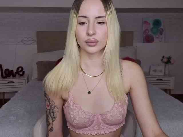 Bella-crazyy webcam