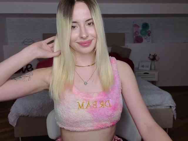 Bella-crazyy webcam