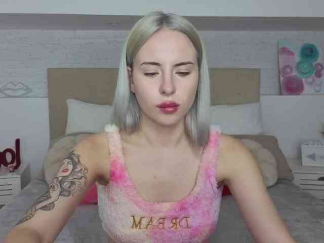 Bella-crazyy webcam